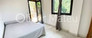 VIVIENDA CON TERRAZA, JARDÍN, SOLARIUM Y VISTAS AL MAR