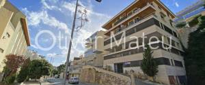 VIVIENDA CON TERRAZA, JARDÍN, SOLARIUM Y VISTAS AL MAR