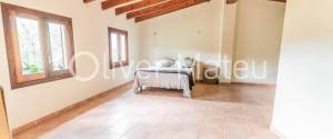 CASA EN ESPORLAS CON VISTAS ESPECTACULARES